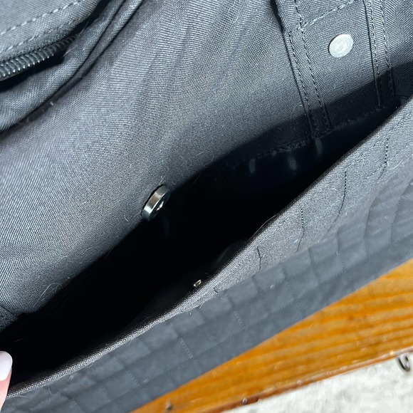 Gaiam Black Everythng Fits Gym Bag - Picture 5 of 10